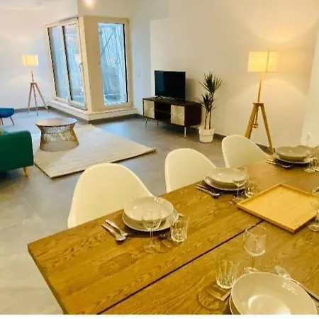 Urban Elegance 2br Retreat In Appartamento *
